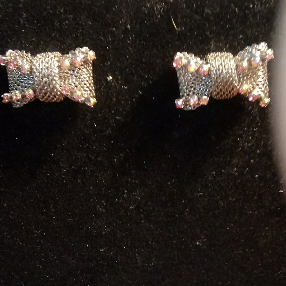 Betsey johnson bow earrings.. - Picture 4 of 5